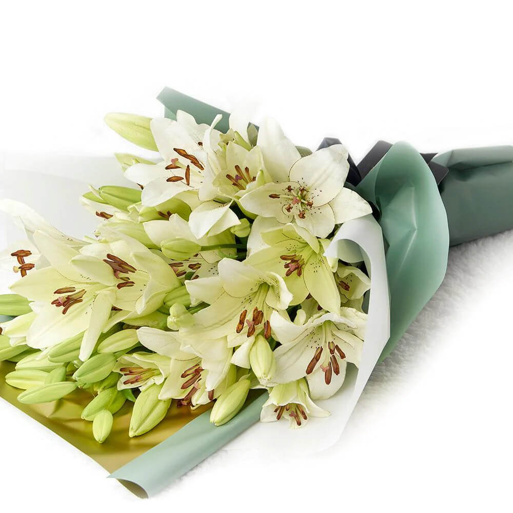 Crisp Snow Lily Bouquet - Heart &amp; Thorn Flower Gifts - USA delivery