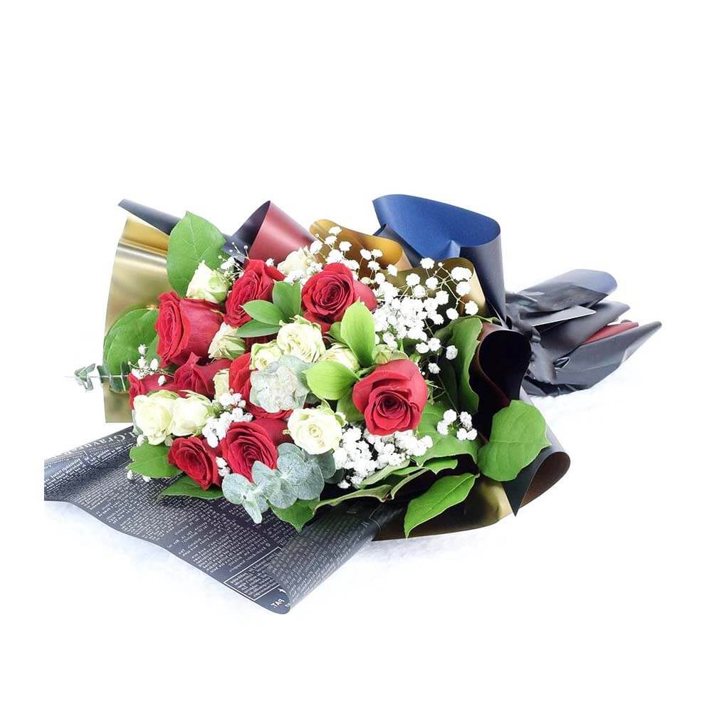 Harmony Mixed Rose Bouquet - Heart &amp; Thorn flower delivery - USA delivery