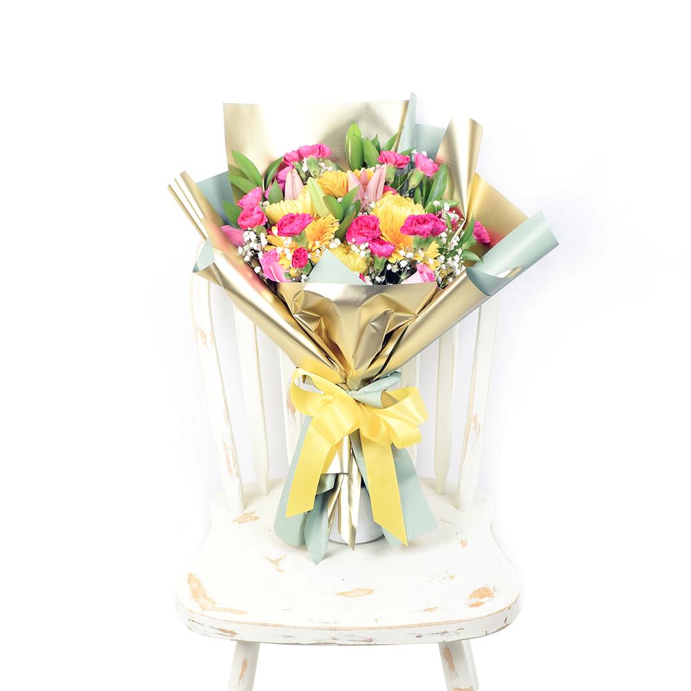 https://heartthorn.com/cdn/shop/products/ExoticEdenMixedFloralBouquet2_2000x.jpg?v=1629141278