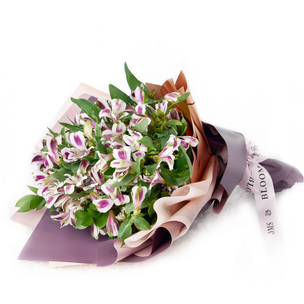 Ivory Dreams Lily Bouquet - Heart &amp; Thorn flower delivery - USA delivery