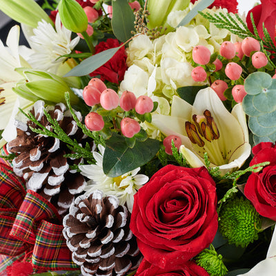 christmas,  holiday,  flowers,  Mixed flower arrangement,  Mixed Floral Arrangement,  Mix Floral Arrangement,  Flower Arrangement,  Floral Gift,  Floral Arrangement,  Set 24021-2021, holiday arrangement delivery, delivery holiday arrangement, christmas flower box usa, usa christmas flower box
